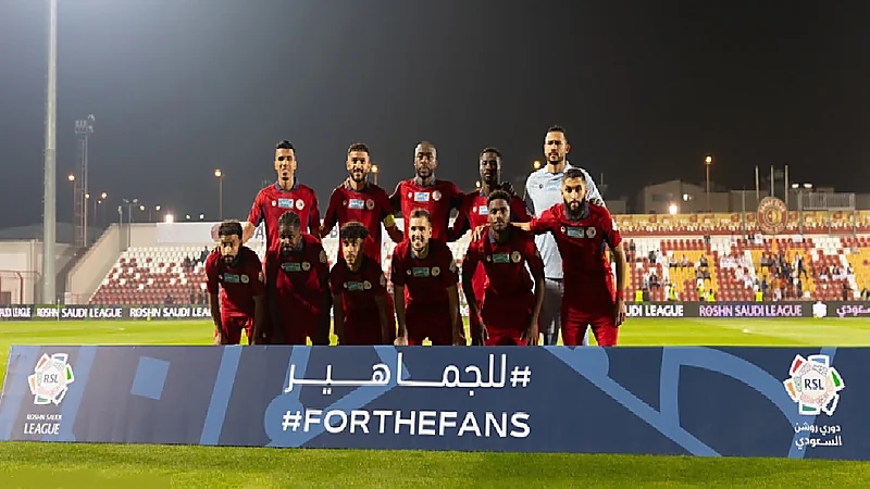 الفيفا يوقف 21 ناديًا سعوديًا