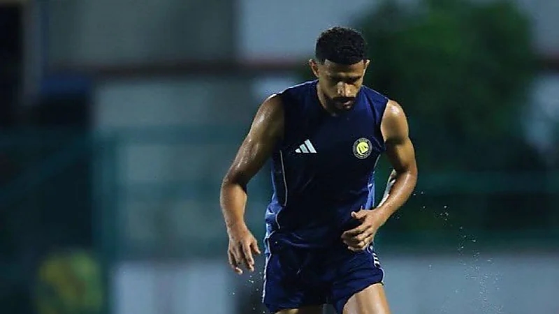 تفاصيل إصابة مدافع النصر