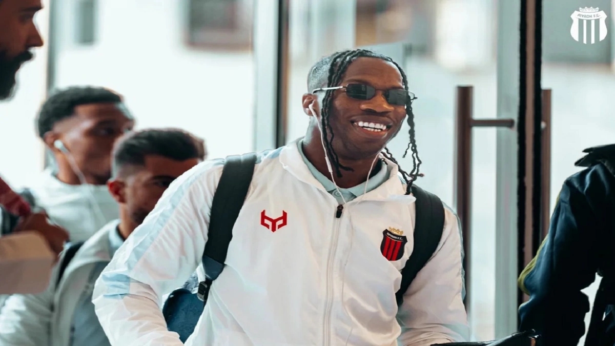 بعثة الرياض تصل إلى جدة استعدادا لمباراة الأهلي