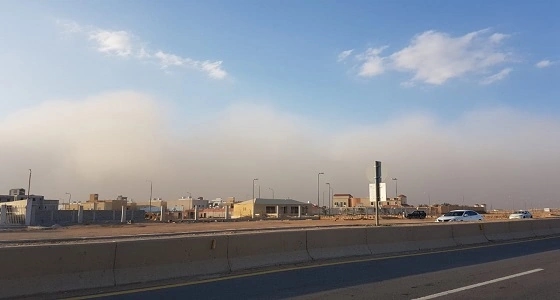 بالفيديو والصور.. شقراء تشهد عاصفة ترابية