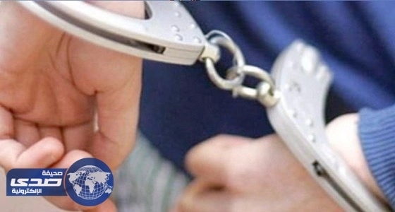 تفاصيل مثيرة يرويها الطبيب المتحرش بعارضة أزياء فرنسية فوق السحاب