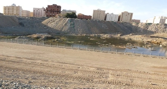 مستنقعات مائية تلحق الضرر بأهالى حي " المساعد " في جدة