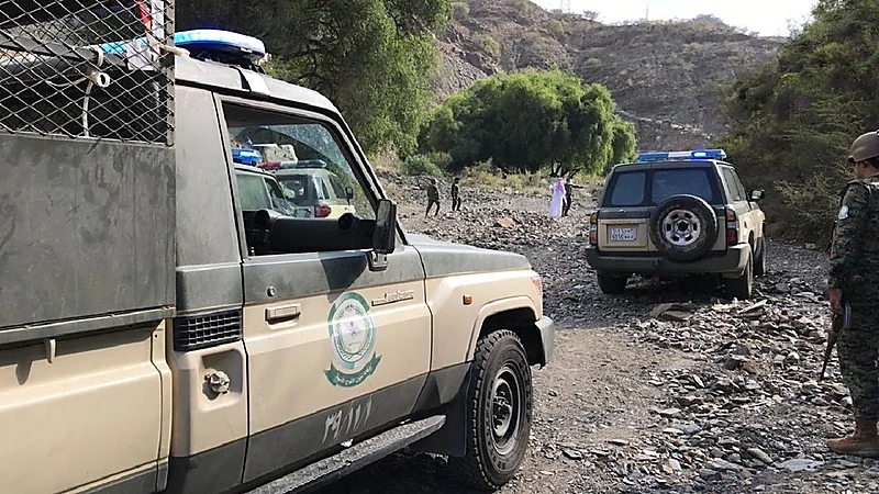 القبض على 6 أشخاص لتهريبهم القات في 3 مناطق