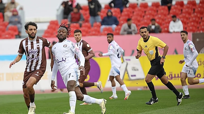 الجبلين يستنكر تصرف حارسه ويعتذر للحكام والجماهير