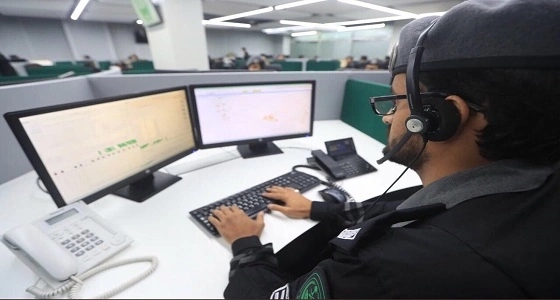 توفير حماية أمنية لشخص ينقل ممتلكات ثمينة بمكة