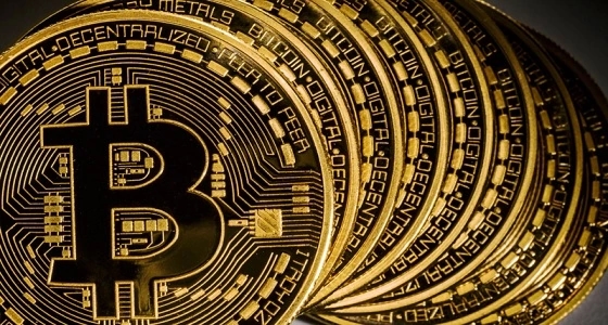 هيئة أمريكية للمستثمرين: التعامل بالـ " بيتكوين " مخاطرة ليست مسؤوليتنا