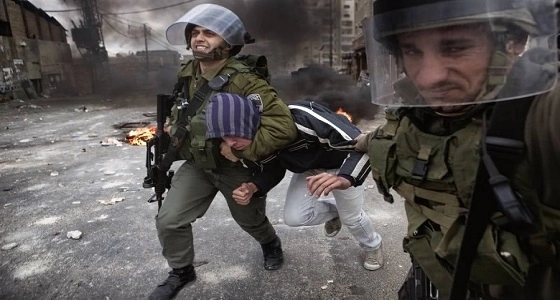 اندلاع اشتباكات بين شُبان فلسطينيين وجيش الاحتلال