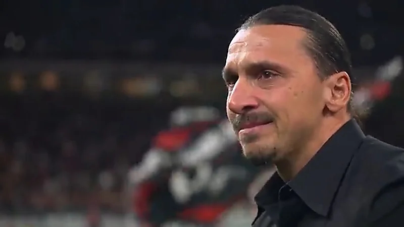 إبراهيموفيتش يجهش بالبكاء لحظة إعلان اعتزاله كرة القدم نهائيًا .. فيديو