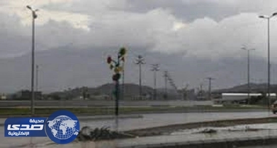 هطول أمطار على منطقة نجران.. والمدني يهيب بالحذر