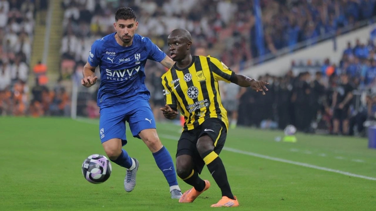 نيفيز يحصد جائزة رجل المباراة أمام الاتحاد