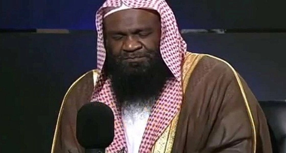رد طريف لـ الكلباني على سؤال سيدة عن طريقة لإيقاف مداعبة زوجها لها برمضان