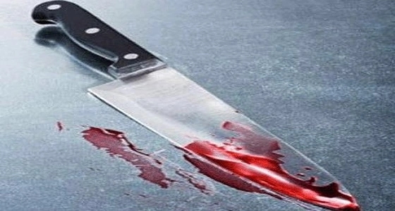 مركبة ملطخة بالدماء تكشف ملابسات طعن عشريني بنجران