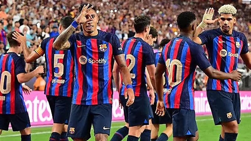 برشلونة يعاني من سوء الإدارة ويضطر لبيع 5 نجوم في يناير