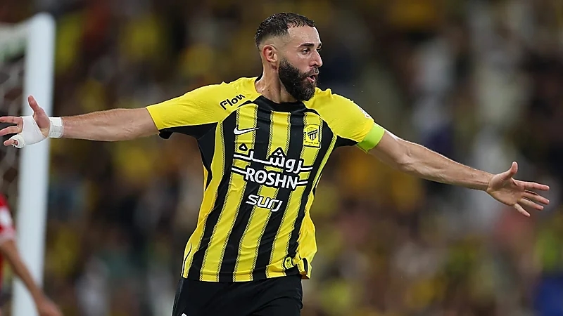 لجنة الانضباط تغرم بنزيما