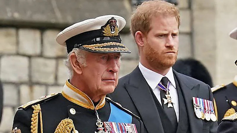اجتماع سري يُمهّد لمصالحة تاريخية بين الملك تشارلز والأمير هاري.. فيديو
