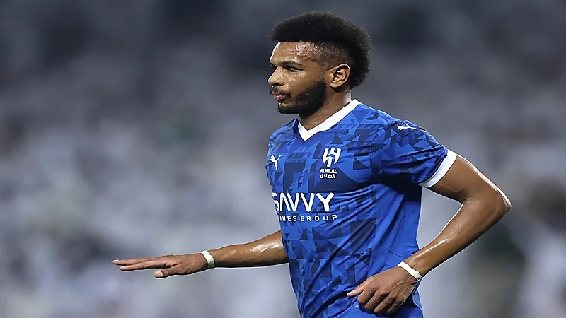 علي البليهي يتلقى عرضين رسميين من الاتفاق والفتح