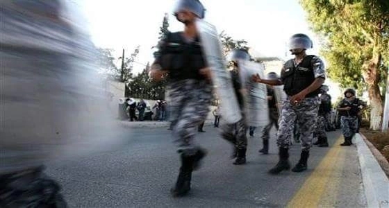 ثلاثيني ينهي حياة زوجته وابنتيه ثم سلم نفسه للشرطة بالاردن