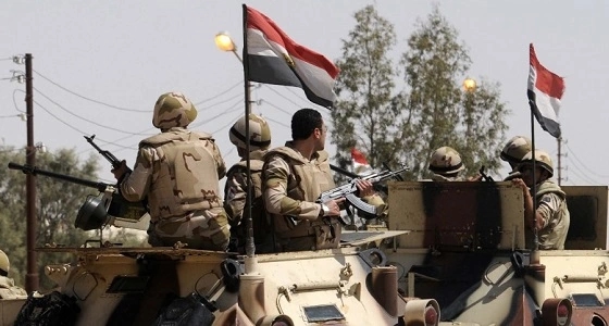 بالفيديو.. عمرو خالد: لا صدام بين العلم والقرآن في تفسير مصدر الجاذبية