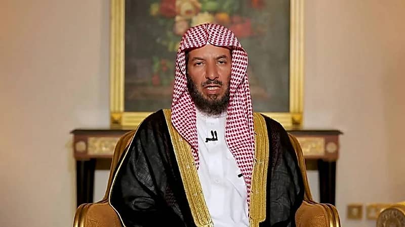 بالفيديو.. الشثري يوضح الحكم الشرعي في جواز منع الابن والدته من الزواج