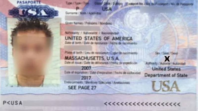 إصدار أول جواز سفر لا يحدد جنس حامله