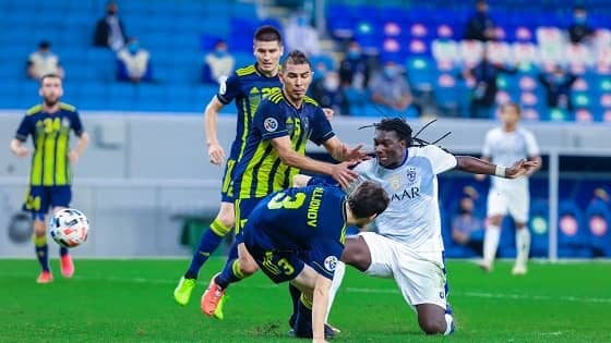 شاهد.. نوال الزغبي تفاجئ جمهورها بإطلالة مثيرة وجريئة