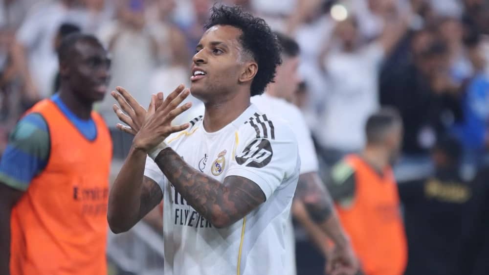 ريال مدريد يفوز على أتلتيكو مدريد بثنائية .. صور