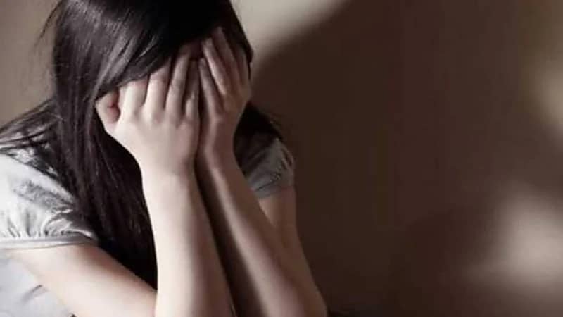 مكافحة المخدرات تحذر من استنشاق المذيبات الطيارة: "يتلف الكبد والرئتين"