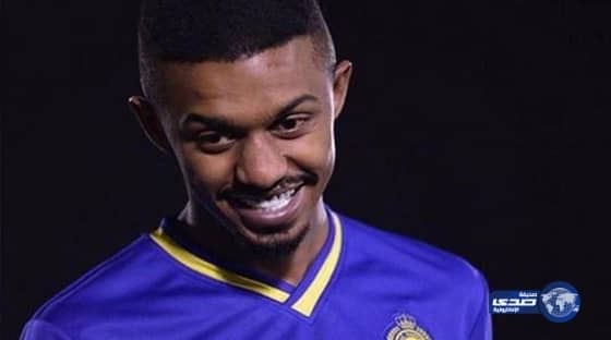 الشارقة الإماراتي يتعاقد مع ريفاس