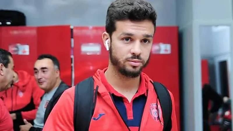 "شافعي" يفوز بجائزة أفضل لاعب لشهر مارس