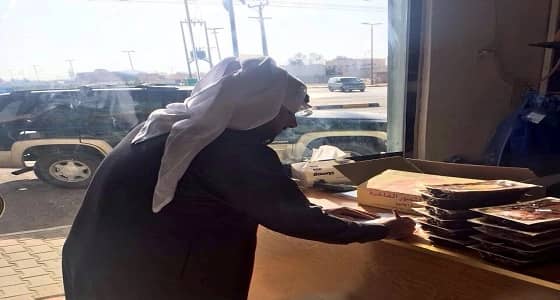 بالصور.. ضبط ومصادرة مواد منتهية الصلاحية ببلدية العويقيلة