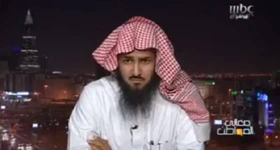 بالفيديو.. موظف يروي تفاصيل فصله من شركة الكهرباء