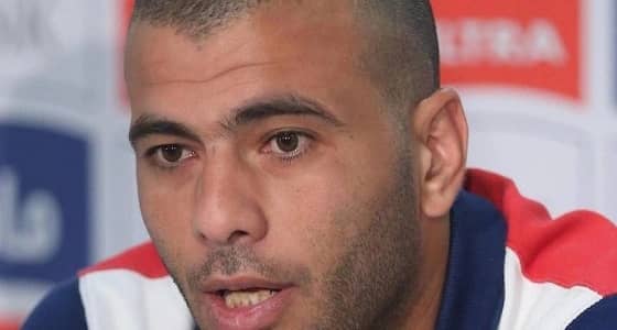 عماد متعب يستقر على رقم قميصه بالتعاون