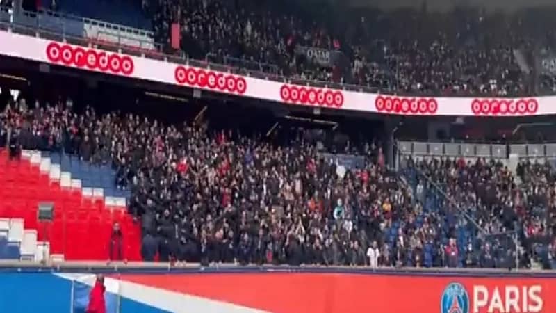 شاهد.. هتافات مسيئة وشتائم من جماهير باريس سان جيرمان ضد نيمار وميسي 