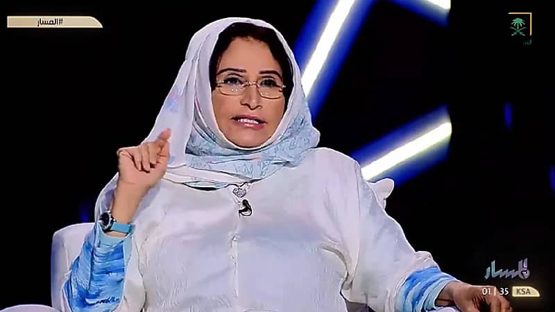 فوزية أبو خالد: أمي أرسلتني للجامعة الأمريكية في وقت ما كان فيه جامعات للبنات