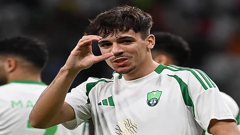 فيغا: يزعجني عندما يلعب سيلتا فيغو ويكون لدي تدريب مع الأهلي