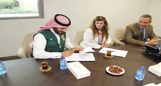 سفارة المملكة بالأردن تشرف على تسليم مكتب برنامج الغذاء العالمي 480 طن تمور