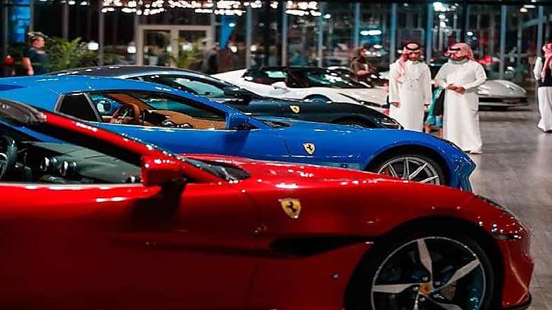 صورة..أغلى سيارة في معرض الرياض للسيارات