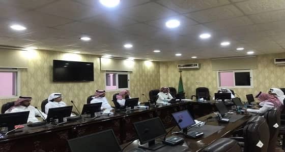 بلدي البجادية يوجه بإنشاء ساحات وتخصيص عربات للبيع بالحدائق