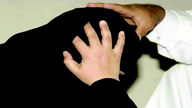 راقي شرعي يواجه اتهامات باغتصاب وهتك عرض النساء