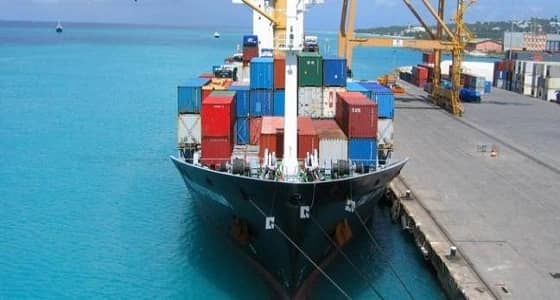 تزويد أرصفة الموانئ بـ 932 علامة ملاحية بحرية