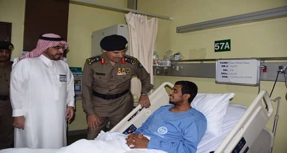 بالفيديو.. الفريق العمرو يطمئن على صحة العريف مشعل العنزي