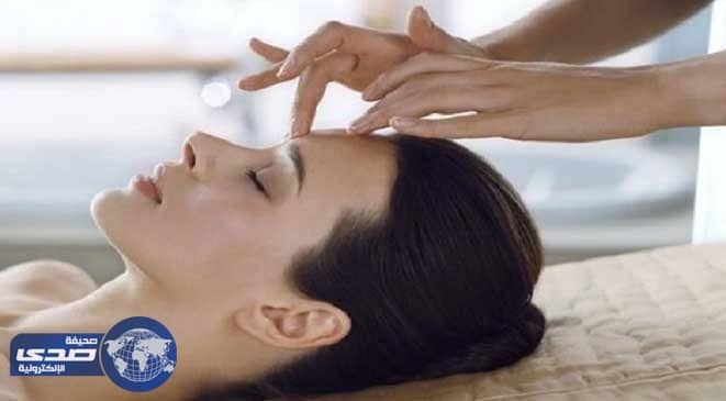 " تويتر " يوقع بمقيم عربي متخصص في تدليك ومساج النساء