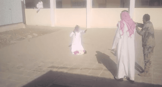 قائد المدرسة يروي تفاصيل إنقاذه لرضيع من الذبح 