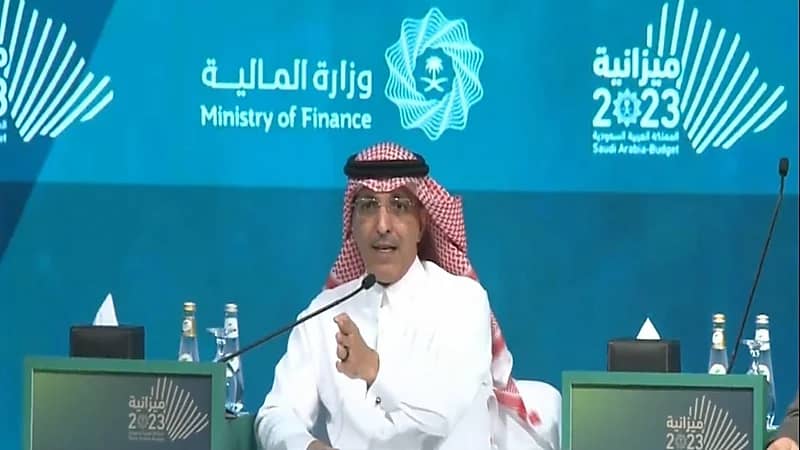 بالفيديو.. وزير المالية: الإيرادات غير النفطية كانت تغطي 10%من الانفاق وغير النفطية 40%