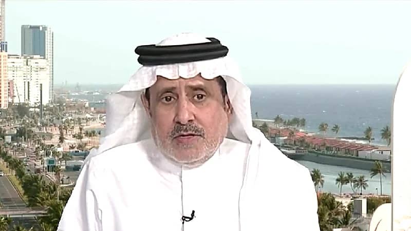 الشمراني يفشل في إخفاء علامات الشيب .. فيديو