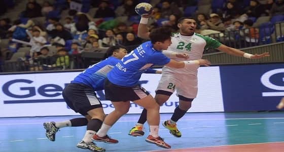 بالصور.. أخضر اليد يحقق فوزا ثمينا على كوريا الجنوبية في بطولة آسيا