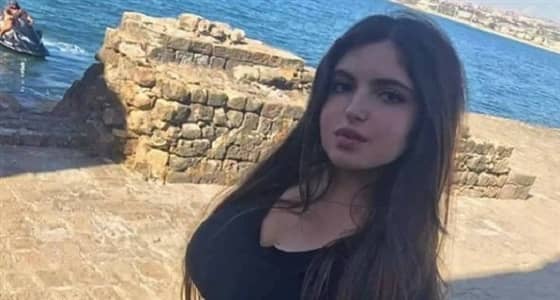 بالصور.. طفلة لبنانية تثير ضجة بجسدها الأنثوي كفتاة بالعشرين