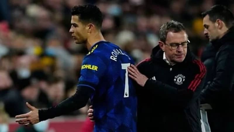 مدرب مانشيستر يونايتد يفقد صبره تجاه رونالدو