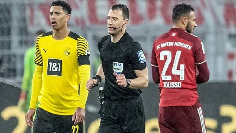 منع الحكم "زواير" من قيادة مباريات بروسيا دورتموند