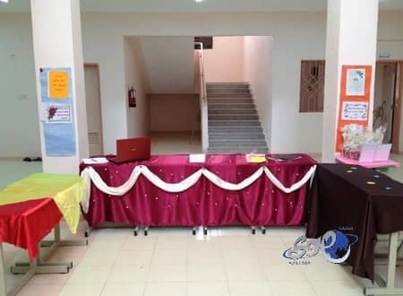 ثانوية بنات تشترط على الطلبات دفع 200 ريال حتى تتمكن من حضور حفل التخرج!